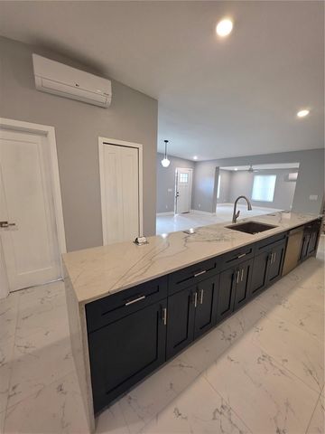 1911 W AMELIA STREET, Orlando, FL 32805