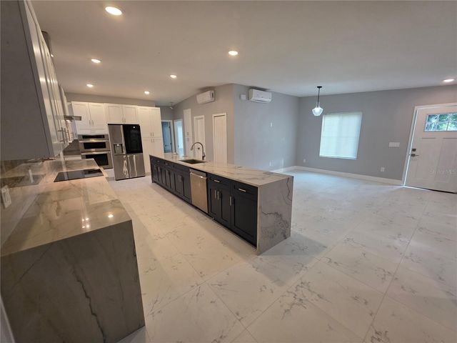 1911 W AMELIA STREET, Orlando, FL 32805