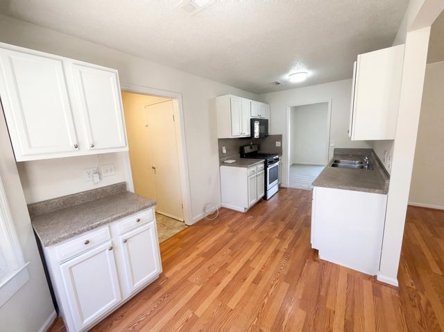 107 Tall Pines Road, Ladson, SC 29456