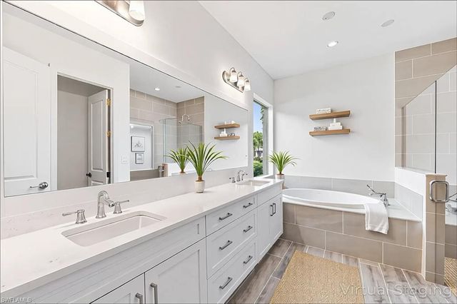 8786 Saint Lucia DR, Naples, FL 34114