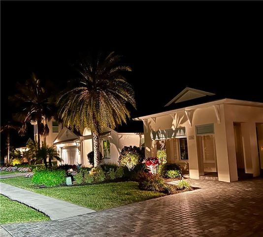 8786 Saint Lucia DR, Naples, FL 34114