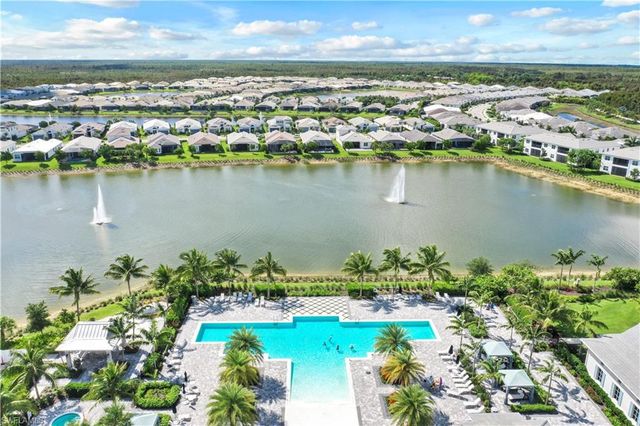 8786 Saint Lucia DR, Naples, FL 34114