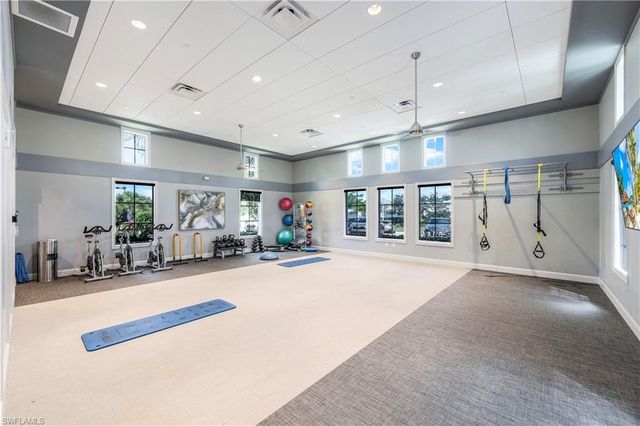 8786 Saint Lucia DR, Naples, FL 34114