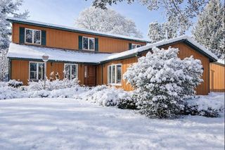 15758 County Line Road, Capron, IL 61012