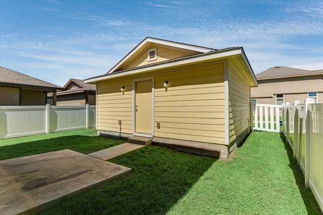 320 Craters Of The Moon BLVD, Pflugerville, TX 78660