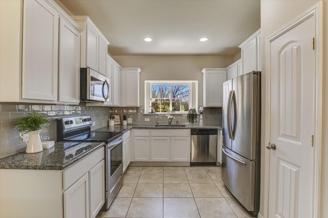 320 Craters Of The Moon BLVD, Pflugerville, TX 78660