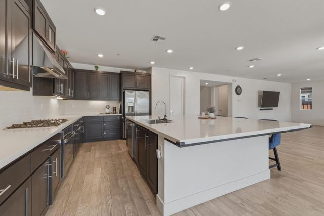 3086 Leeds Lane, Tracy, CA 95377