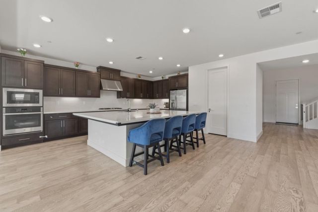 3086 Leeds Lane, Tracy, CA 95377