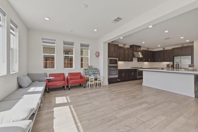 3086 Leeds Lane, Tracy, CA 95377