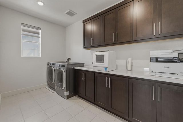 3086 Leeds Lane, Tracy, CA 95377