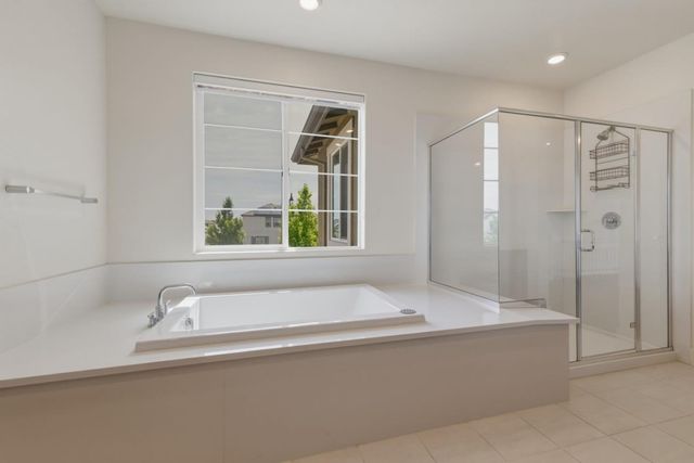 3086 Leeds Lane, Tracy, CA 95377