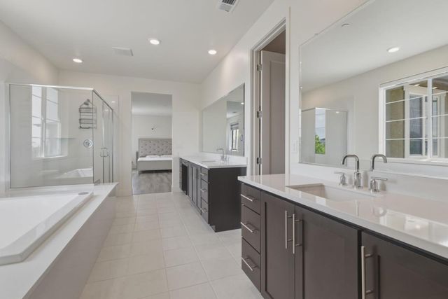 3086 Leeds Lane, Tracy, CA 95377
