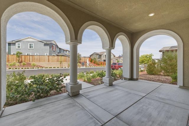 3086 Leeds Lane, Tracy, CA 95377