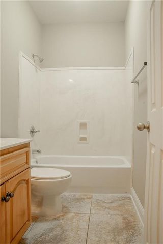 7888 Park Place Drive, Mobile, AL 36609