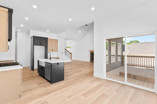 2051 E Will St., Republic, MO 65738