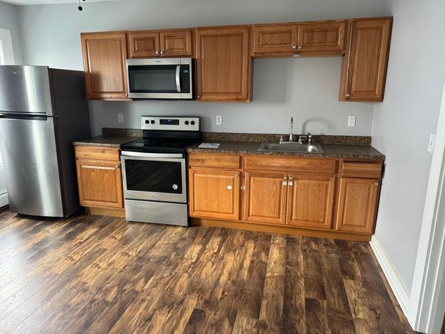 34 Irving St 2, Worcester, MA 01609