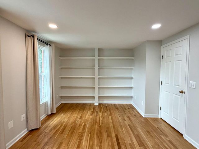 6812 ERICKA AVE, Alexandria, VA 22310