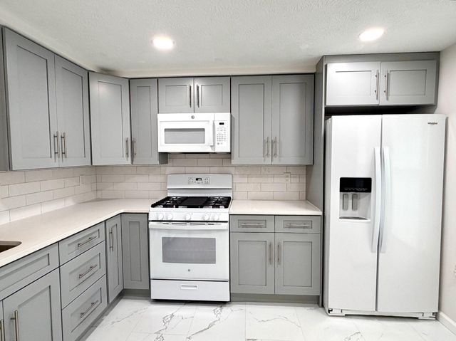 6812 ERICKA AVE, Alexandria, VA 22310