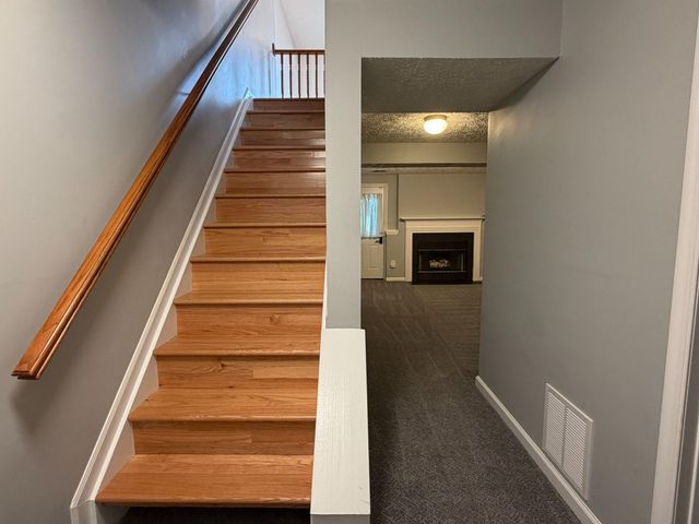 6812 ERICKA AVE, Alexandria, VA 22310