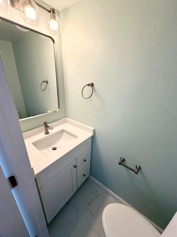 6812 ERICKA AVE, Alexandria, VA 22310