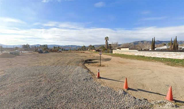 1224 E Avenue Q13, Palmdale, CA 93550