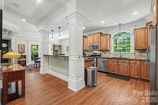 162 Twin Lakes Drive, Statesville, NC 28625