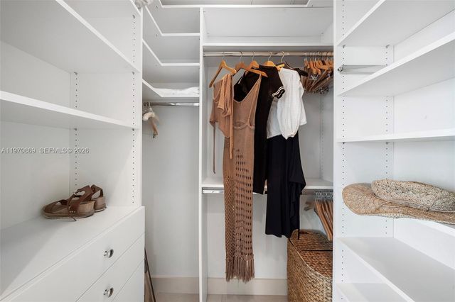 50 S Pointe Dr 1807, Miami Beach, FL 33139