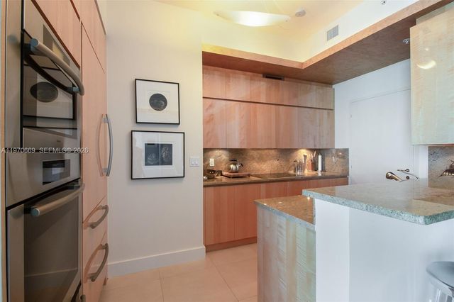 50 S Pointe Dr 1807, Miami Beach, FL 33139