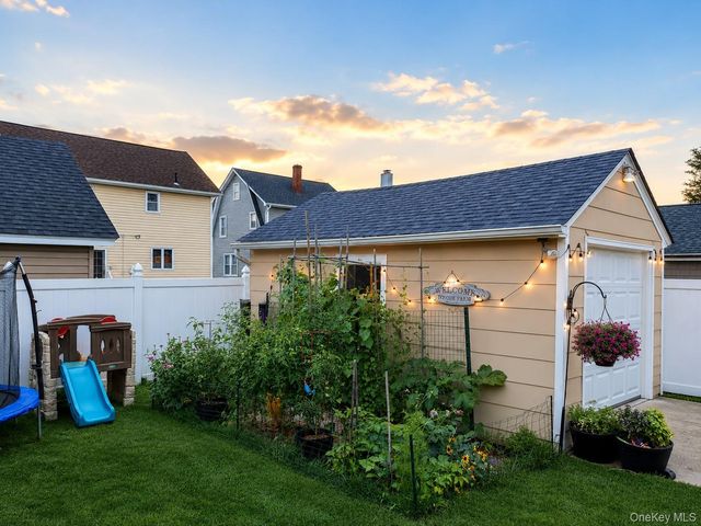 48 Poplar Street, West Hempstead, NY 11552