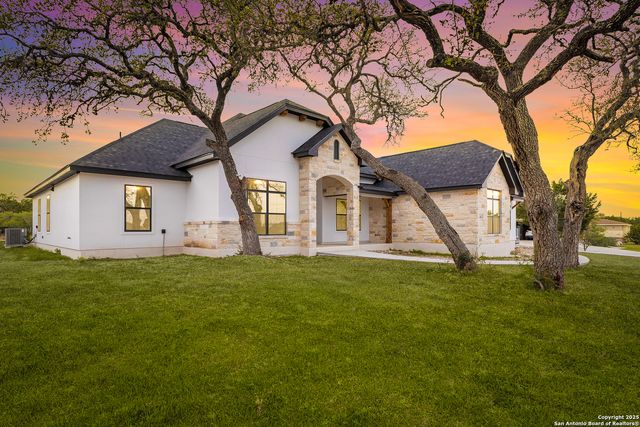 220 Toucan, Spring Branch, TX 78070