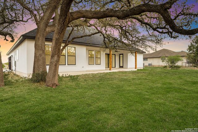 220 Toucan, Spring Branch, TX 78070