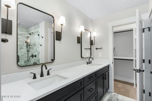 179 Island Circle, Loudon, TN 37774