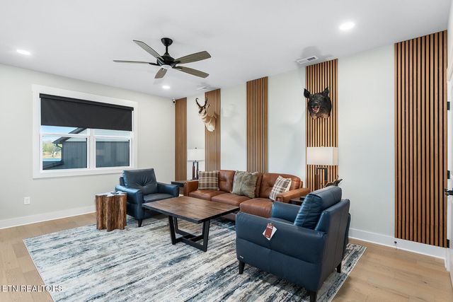 179 Island Circle, Loudon, TN 37774