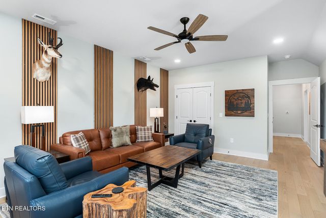 179 Island Circle, Loudon, TN 37774