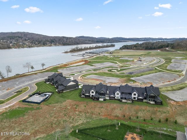 179 Island Circle, Loudon, TN 37774