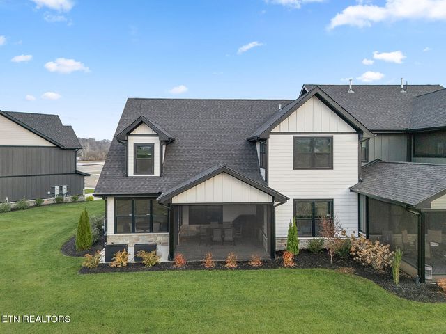 179 Island Circle, Loudon, TN 37774