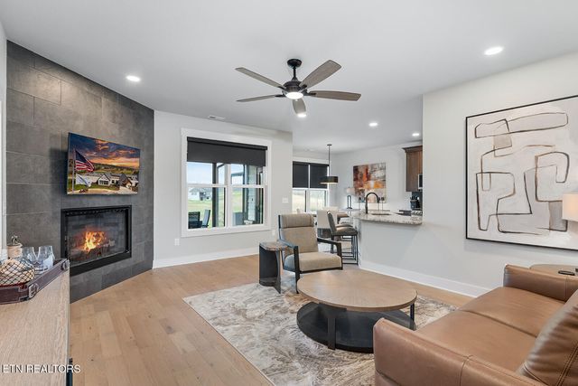 179 Island Circle, Loudon, TN 37774