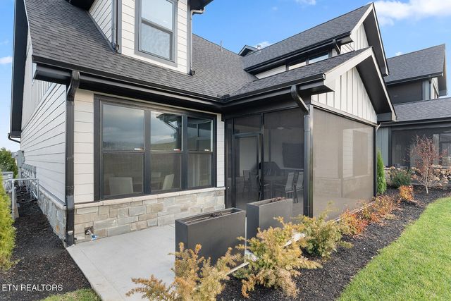 179 Island Circle, Loudon, TN 37774