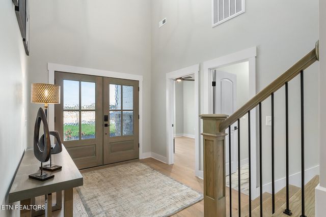 179 Island Circle, Loudon, TN 37774