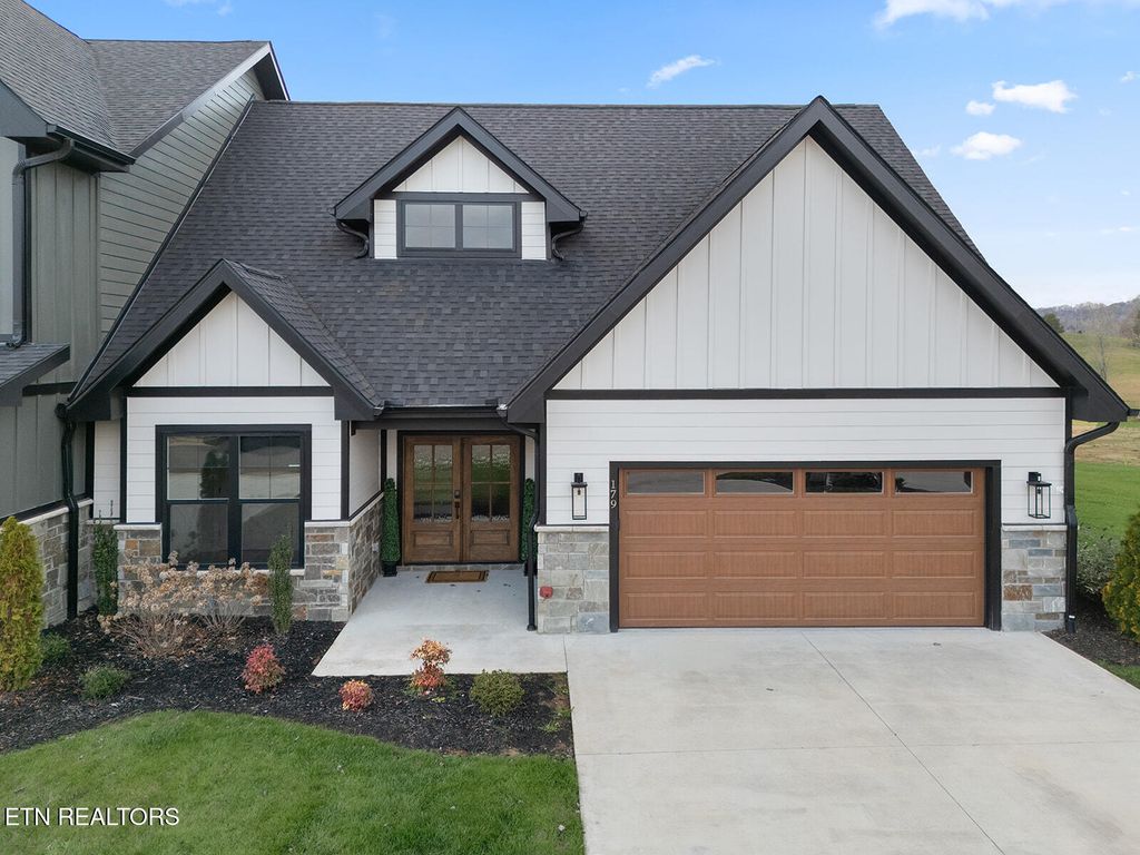 179 Island Circle, Loudon, TN 37774