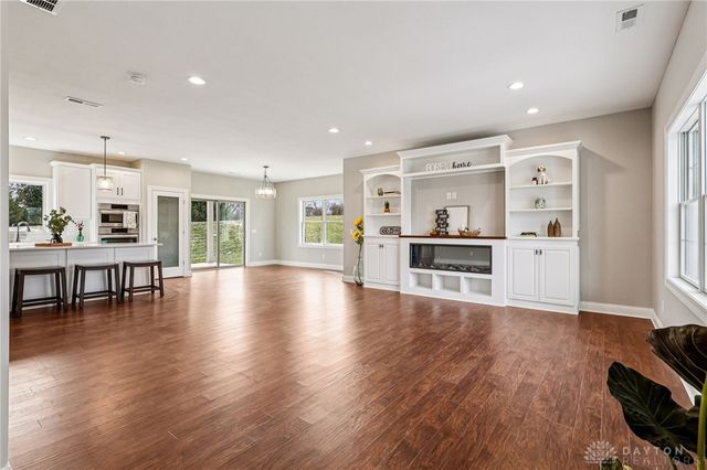 9971 Stonemeade Way, Dayton, OH 45458