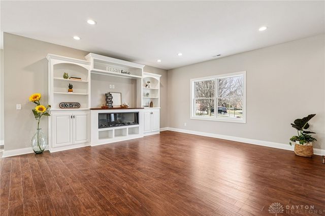 9971 Stonemeade Way, Dayton, OH 45458