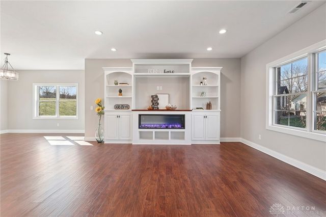 9971 Stonemeade Way, Dayton, OH 45458