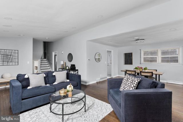 22 CORNWALL AVE, Trenton, NJ 08618