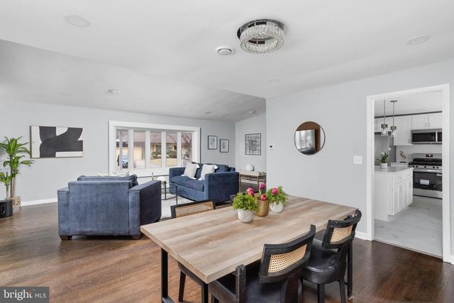 22 CORNWALL AVE, Trenton, NJ 08618