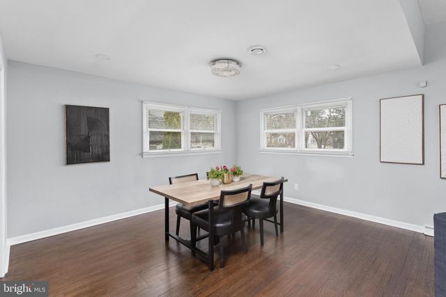 22 CORNWALL AVE, Trenton, NJ 08618