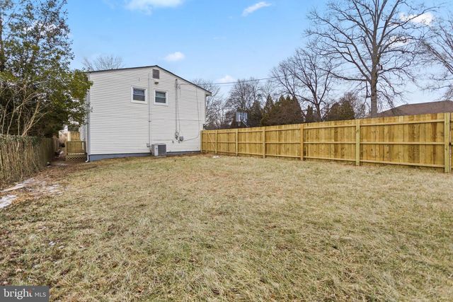 22 CORNWALL AVE, Trenton, NJ 08618