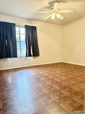 911 Vance Jackson UNIT 104J, San Antonio, TX 78201