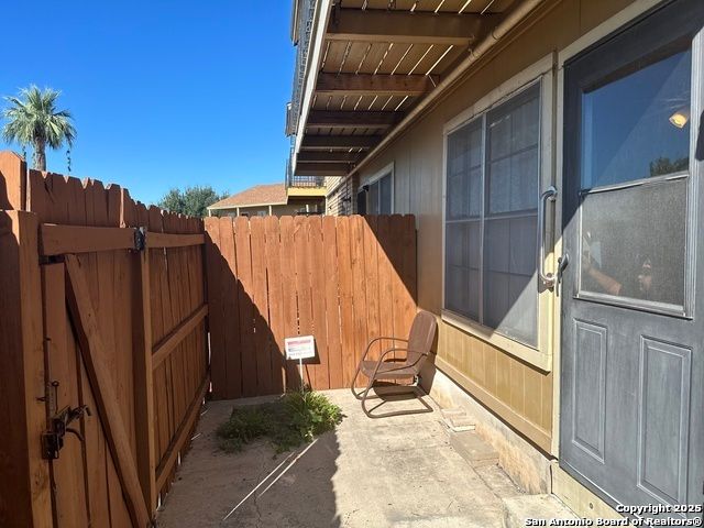 911 Vance Jackson UNIT 104J, San Antonio, TX 78201