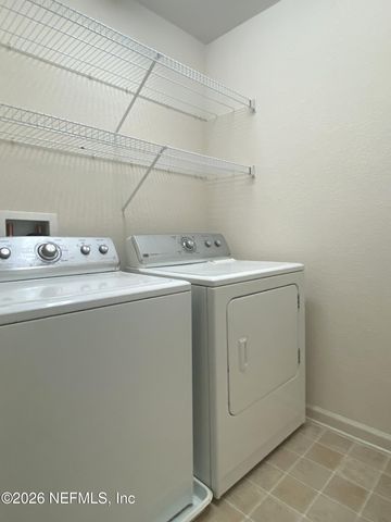 8550 ARGYLE BUSINESS Loop 906, Jacksonville, FL 32244